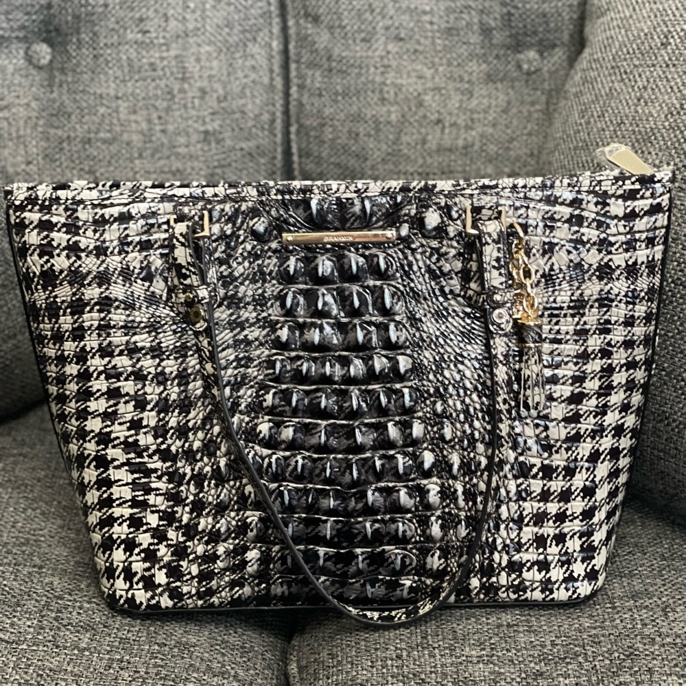 Brahim black and white leather purse. OFF  THE SHELF CONDITION Used 3 times.